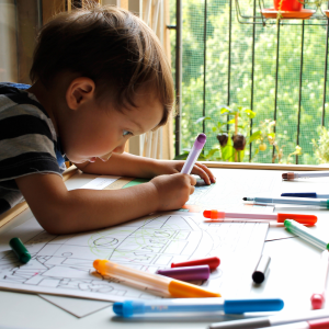 5 jeux montessori été bébé