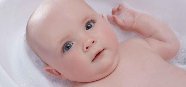 Bien choisir sa baignoire bébé – Le blog et les jeux d'une Maman Loutre