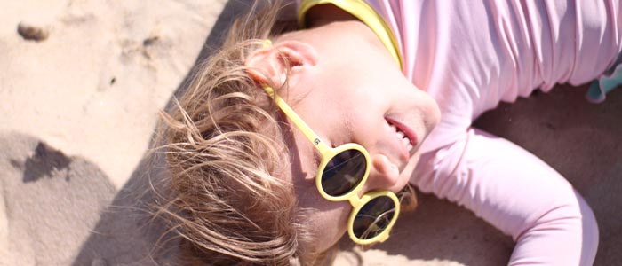Les 5 indispensables de plage pour vos kids ! - Les Bonnes Bouilles